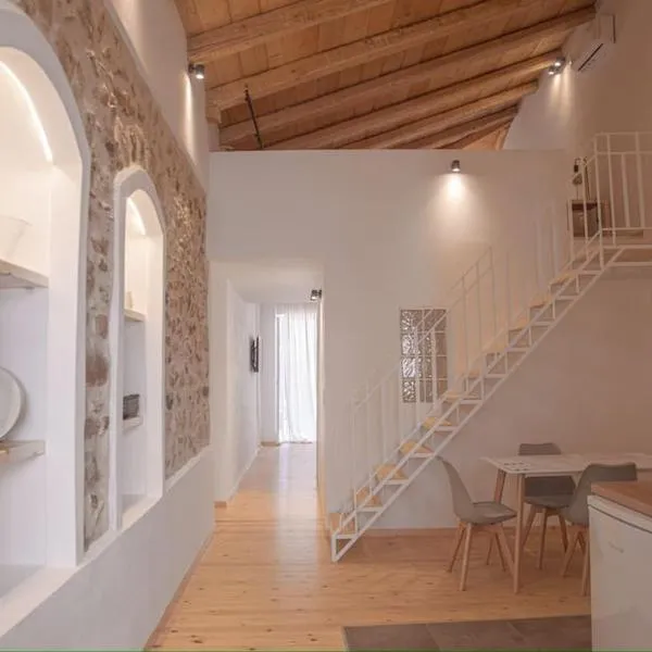 ΣΤΑΧΥ ΚΑΙ ΜΕΛΙ LOFt, hotel a Gythio