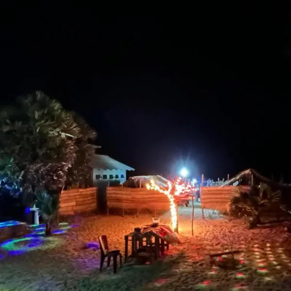 Delft Island Eco Village Stay & Campfire Experience, hotel in Delft East