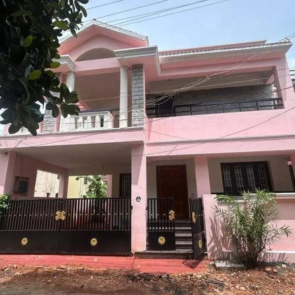 PlushStays Service Apartment, hotell sihtkohas Madurai