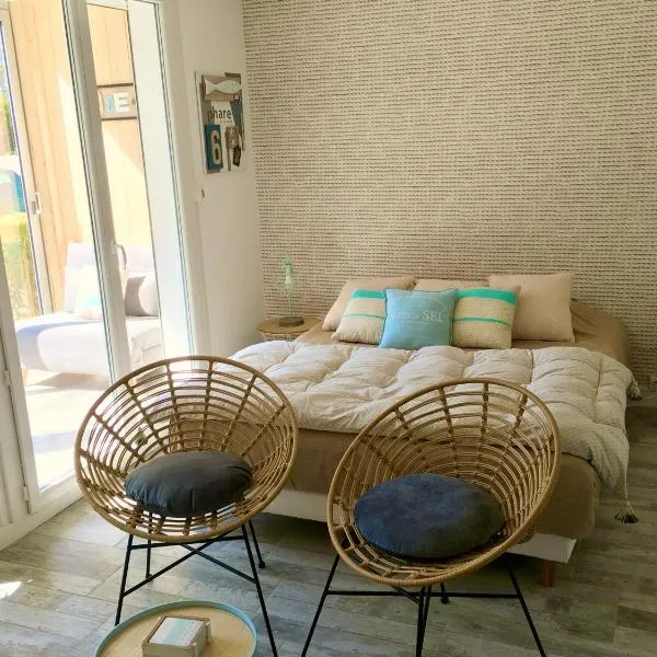 Le studio Petit Jean - Roscoff, hotel in Roscoff