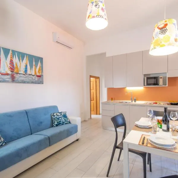 Piombino Apartments Casa De Amicis，位于皮昂比诺的酒店