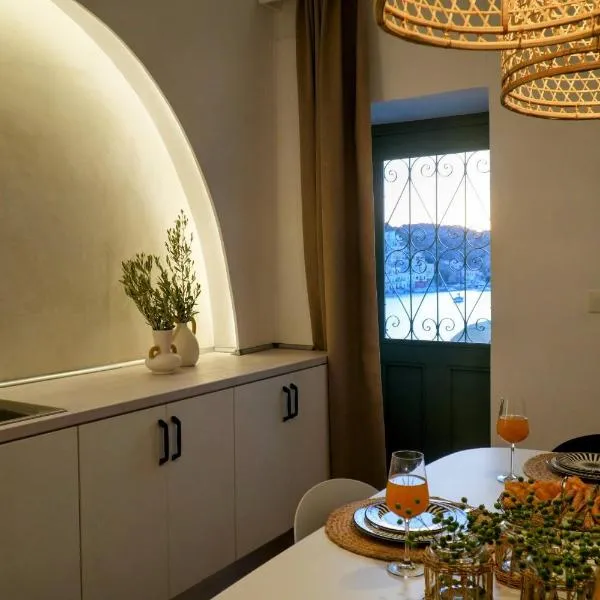 Bella Vista II, hotel in Sými