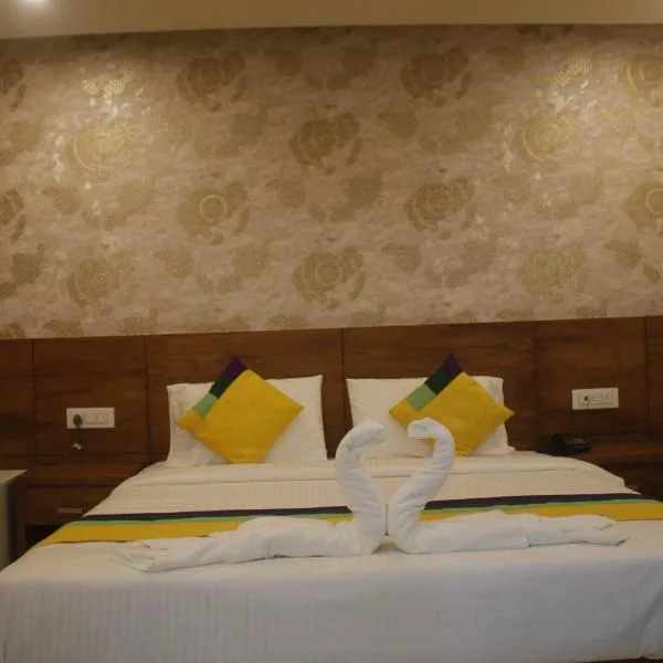 Hotel Fathima Palace, hotel v destinaci Kottakkal
