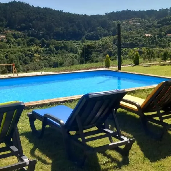 Casa de Silvares - Piso inferior, hôtel à Carvalho