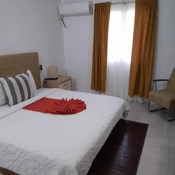 Cattleya Flor Hotel, hotel v Oranjestadu