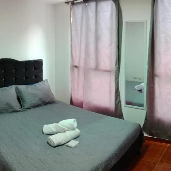 En casa baño compartido, hotel v destinaci Chía