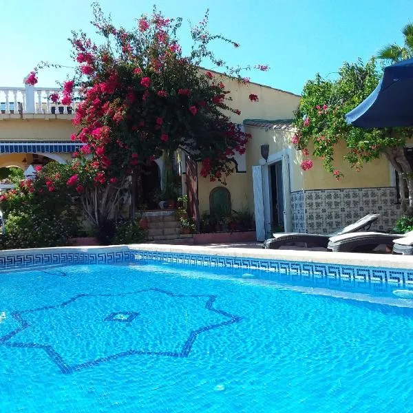 Villa Costa Blanca - Benidorm - Altea - Albir - Calpe - Alicante, hôtel à L'Alfàs del Pi