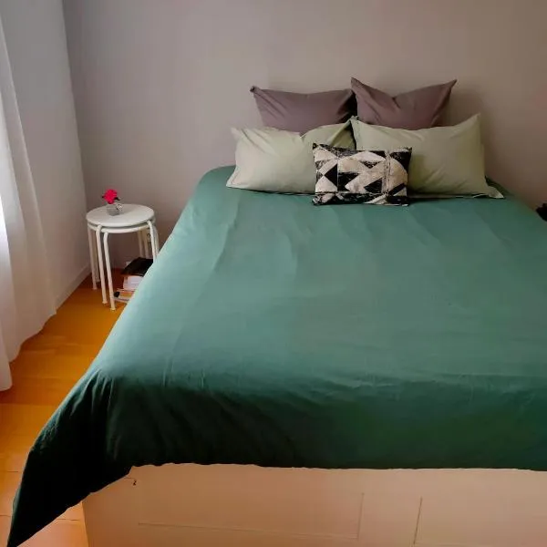 Appartement moderne à Clichy, 35 m², idéal pour 4 personnes., hotel in Clichy