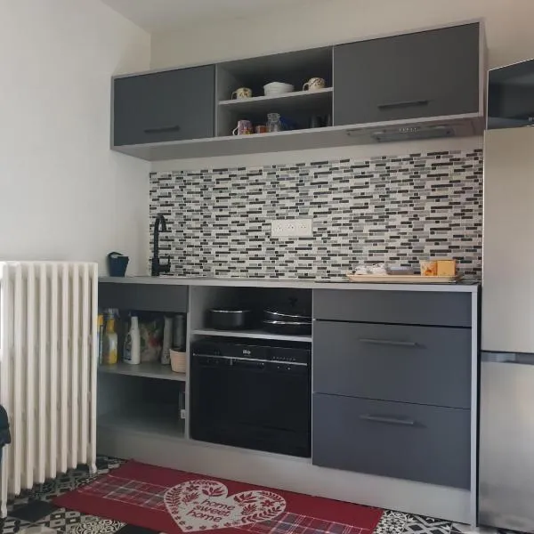 Le Duplex, hotel v destinaci Vatan