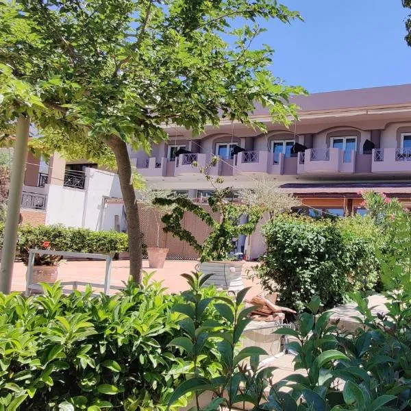 Akrotiri Apartments Pefki Evia, hotel in Pefki
