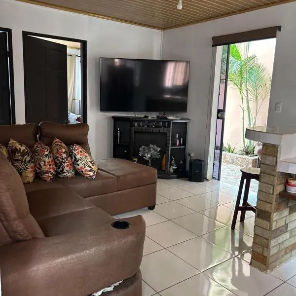 Apartamento Caribe Rosa, khách sạn ở Puerto Limón
