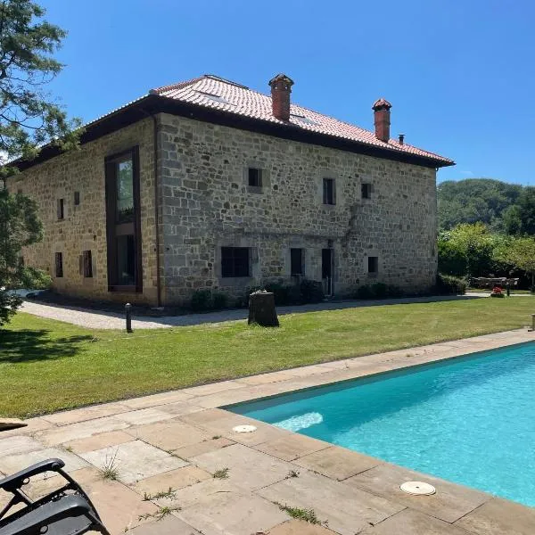 Casa Córdoba, מלון בEsles