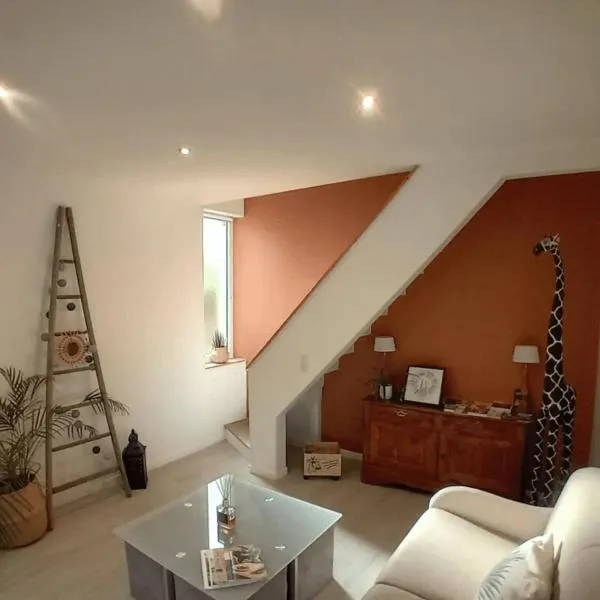 La maison cozy Tandem proche gare parking wifi、シャルトルのホテル