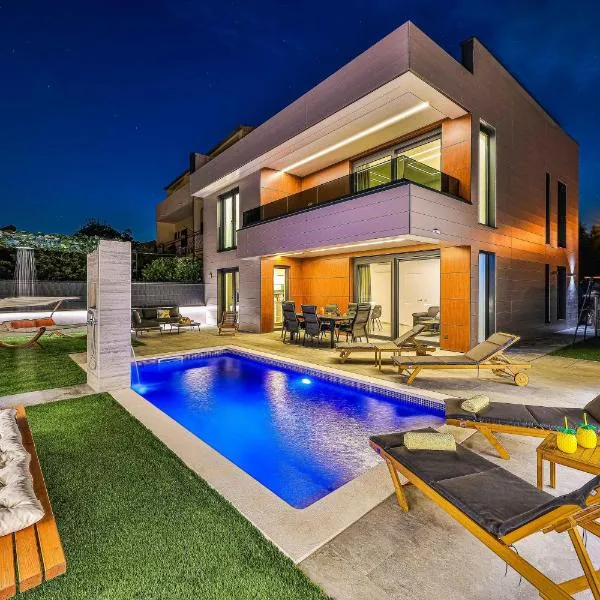 Villa Pavlina, hotelli kohteessa Kaštela