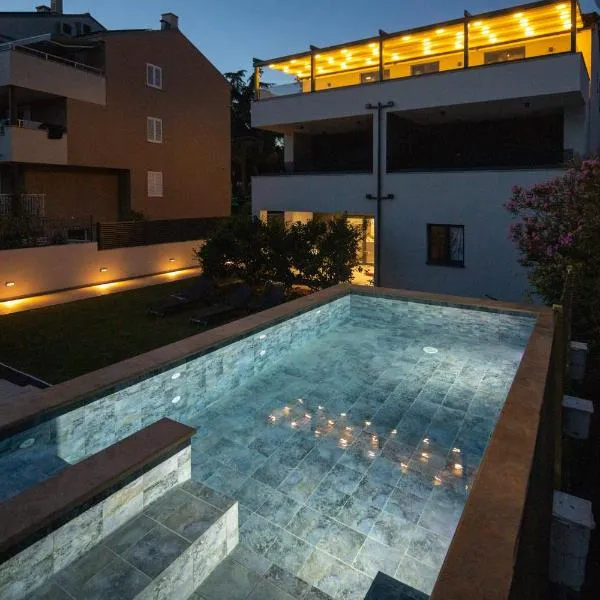 Apartmani Ante & Ivano Biograd with POOL, hotel in Biograd na Moru