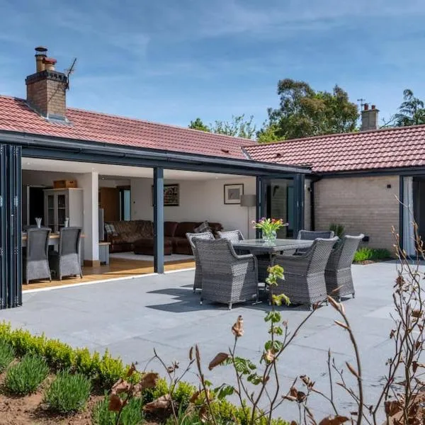 April Cottage - Luxury Country Bolthole, hotel in Grantham