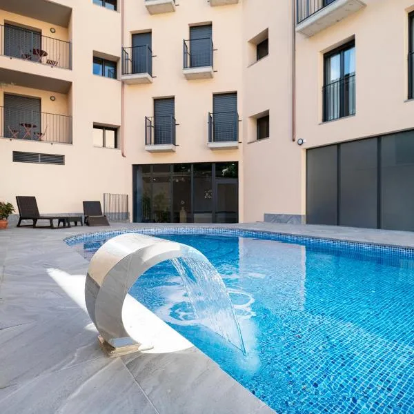 Apartamentos Torre del Reloj, hotel sa Jaca