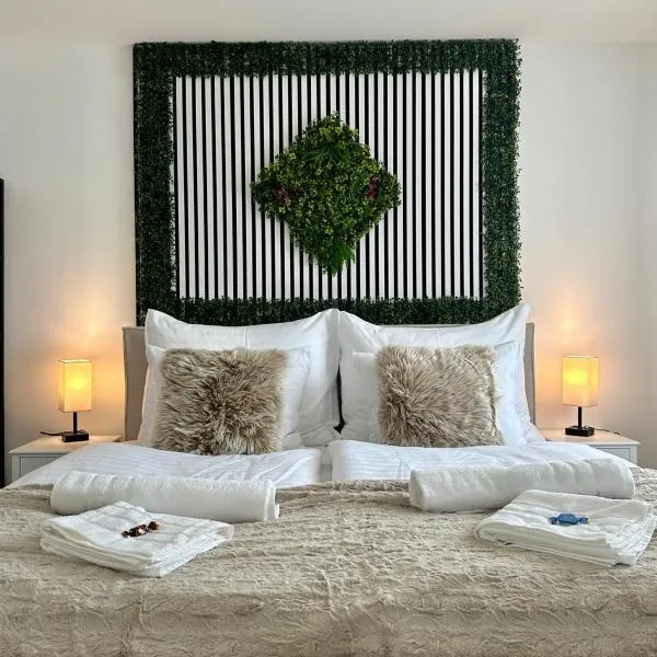 Greenside Suite, hotel in Frauenkirchen