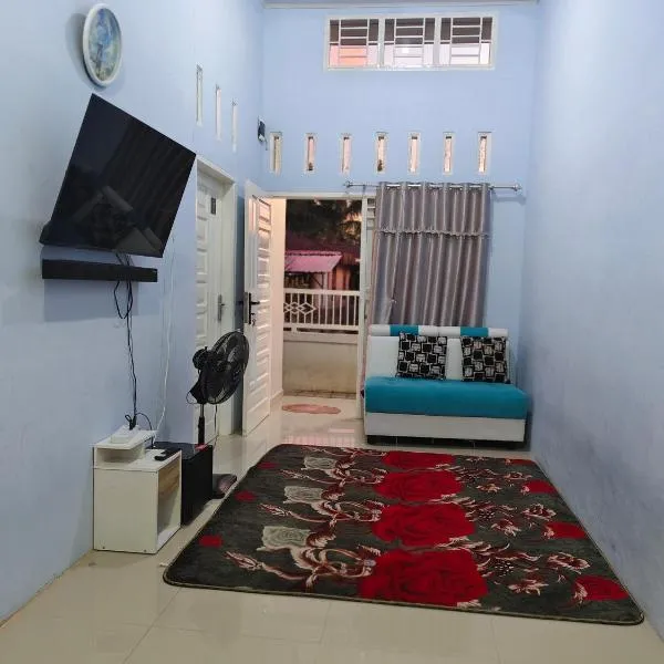 HOMESTAY PANDAN, Hotel in Halangan