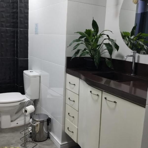 Quarto em apartamento no Centro - Foto 3