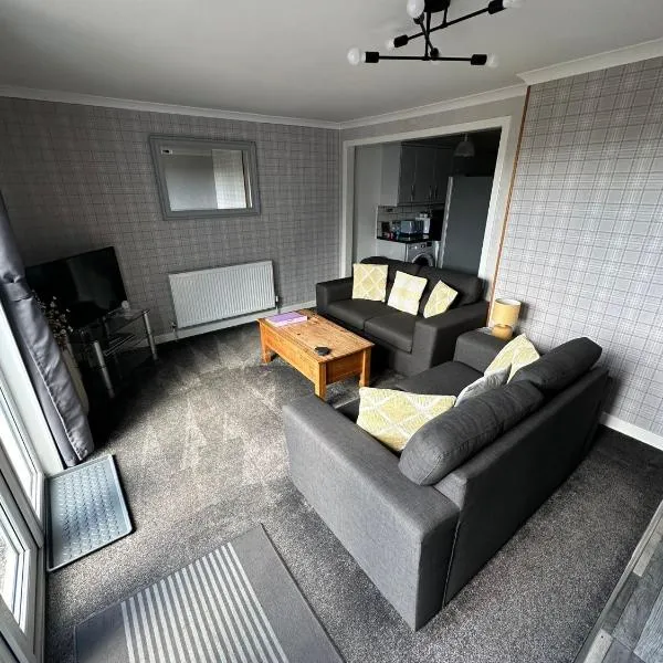 Self Catering Spacious 2 Bed Apartment with sea views、South Erradaleのホテル