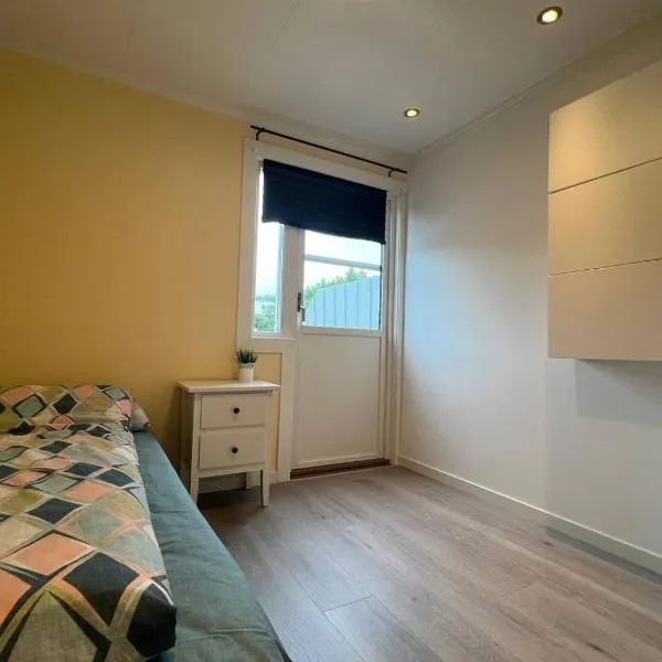 Cozy Urban Single Room, hotel v destinaci Ålesund