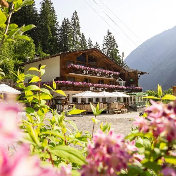Hotel Waldcafe, hotel v Neustift im Stubaital
