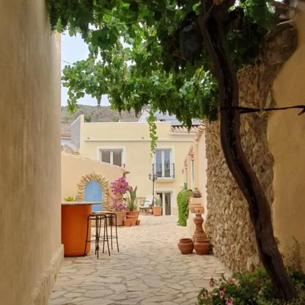 El Jardin Secreto, hotel in Oria