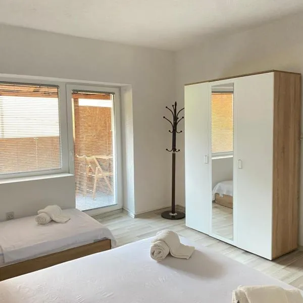 Lake City Apartment, hotel u gradu Struga