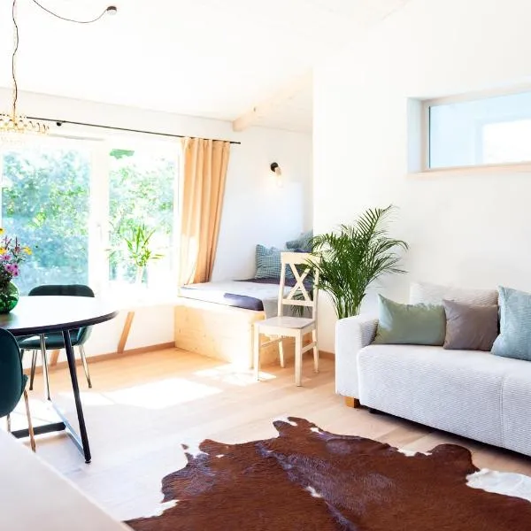 Exklusives Design-Apartment & Sauna, hotel v destinaci Warngau