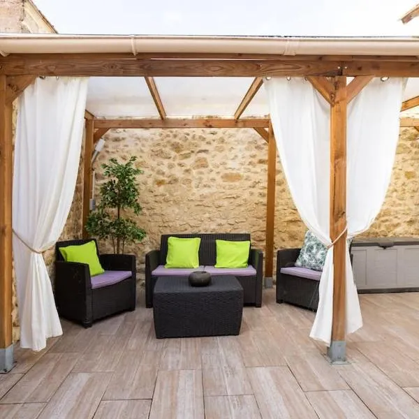 3 pers Gîte Pasteur Noyen sur sarthe centre, hotel v destinácii Noyen-sur-Sarthe