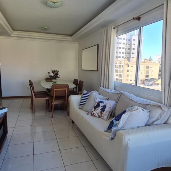 3 dormitórios, com excelente localização, vista para a Praça Flávio Boianoviski e para o mar - Foto 5