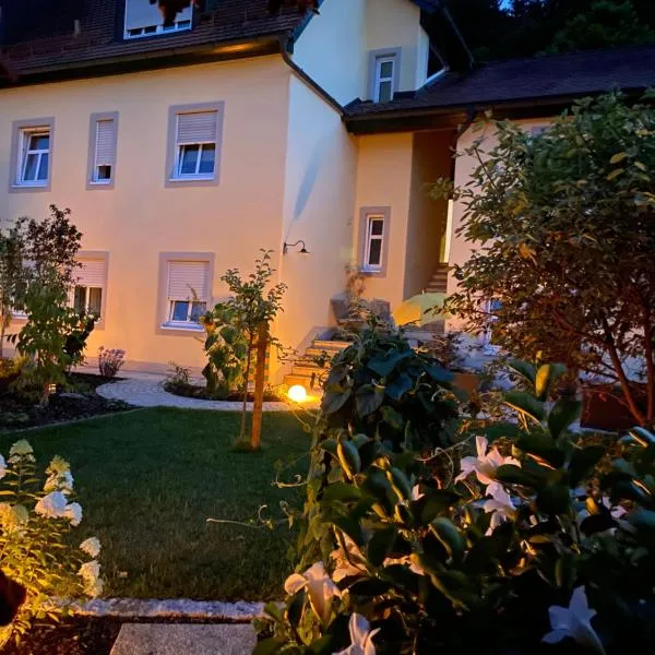 FeWo Aussicht Hummerstein, ξενοδοχείο σε Ebermannstadt