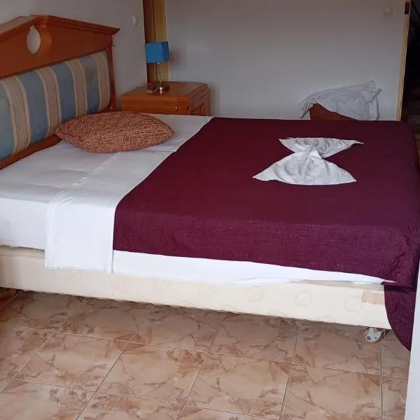 Edu Horizonte、Calheta de São Miguelのホテル