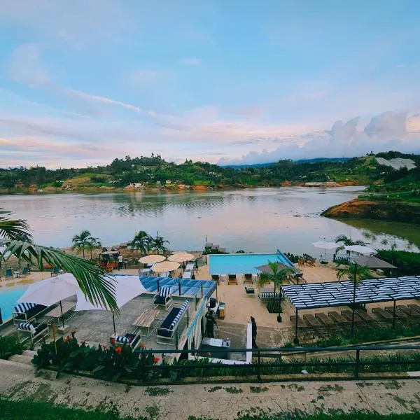 Viajero Guatapé Hostel & Lake Club, hótel í Guatapé