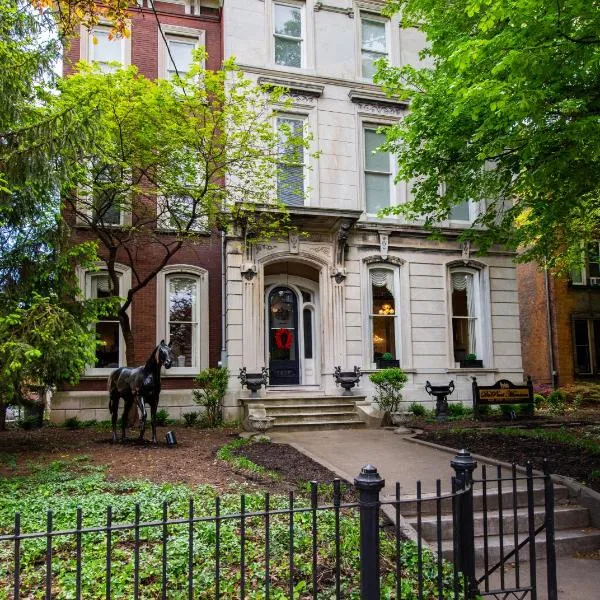DuPont Mansion Bed & Breakfast、ルイスビルのホテル