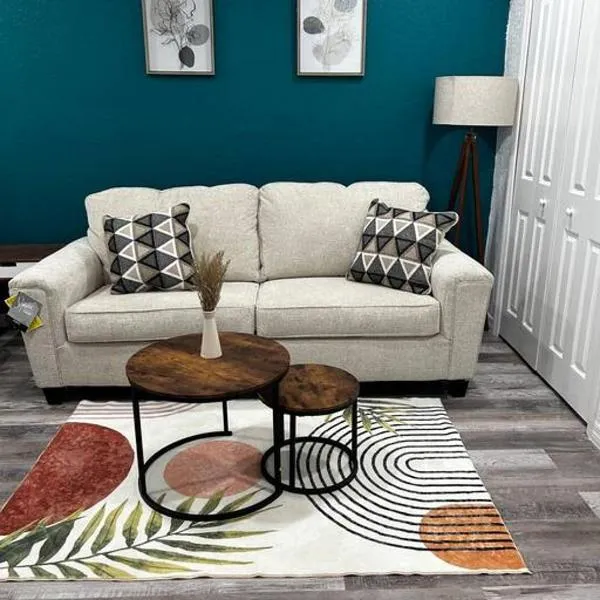 Private Studio Suite in Central Orlando With Full kitchen, hotel in Orlando