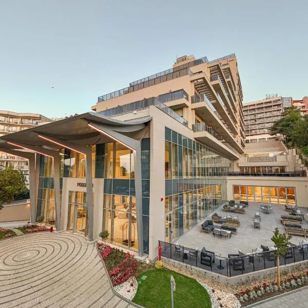 Poseidon Beach Resort - 5-Star Luxury Experience, PREMIUM FULL BOARD, EV Station, hotel in Golden Sands