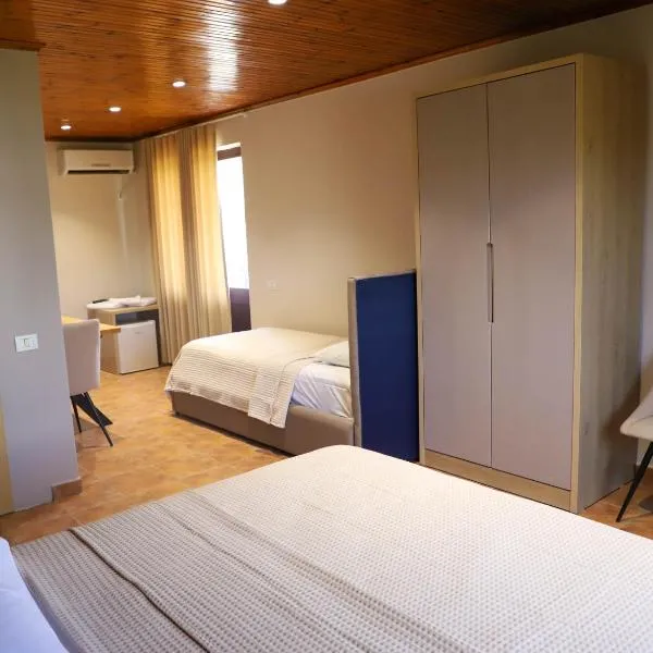 Hotel ANTONIA, hotel v destinaci Tirana