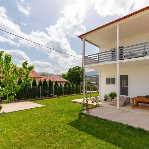 Countryside apartments ground floor, hotel v destinaci Gómfoi