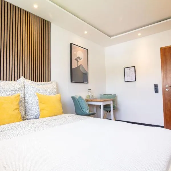 Cozy Kyōto Room - Homestay - Doppelzimmer mit Gemeinschaftsbad, ξενοδοχείο στην Κολωνία