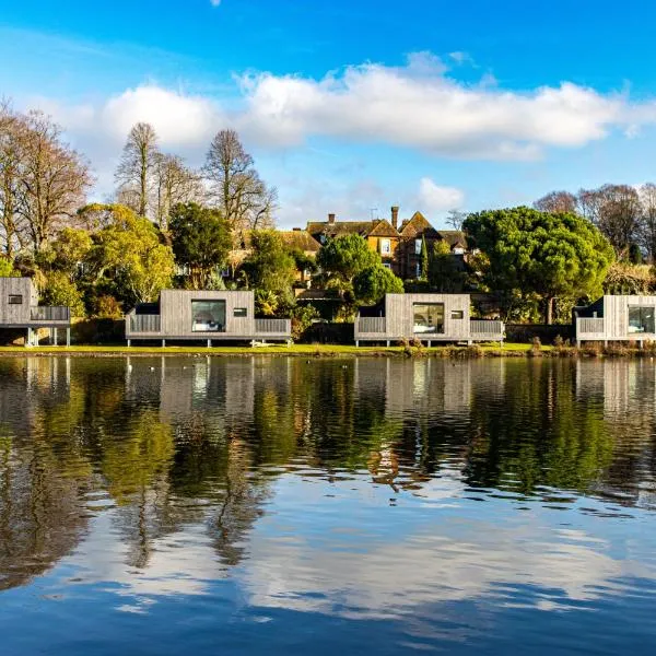 Leeds Castle Lakeside Lodges, hotel u gradu 'Broomfield'