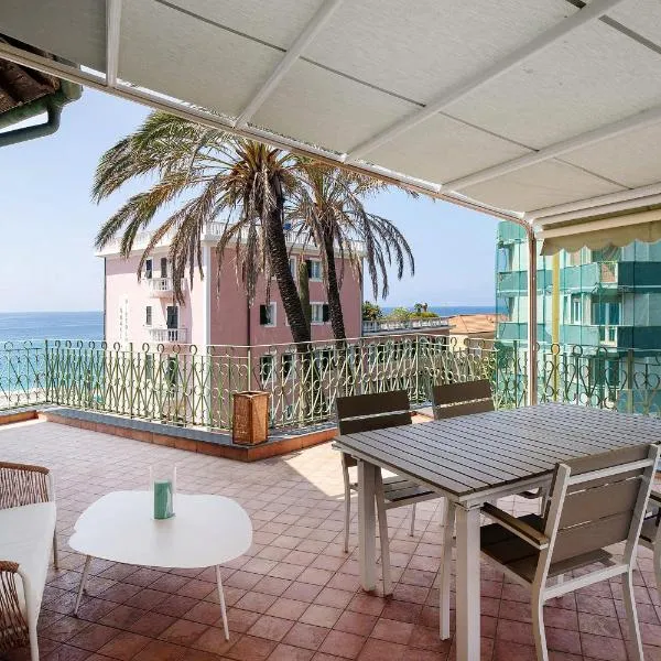 Wonderful flat by sea chez Monique, hotel v destinaci Bordighera