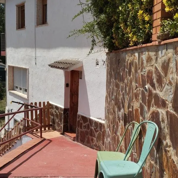 Cal Tu U, hotel in San Fausto de Campcentellas