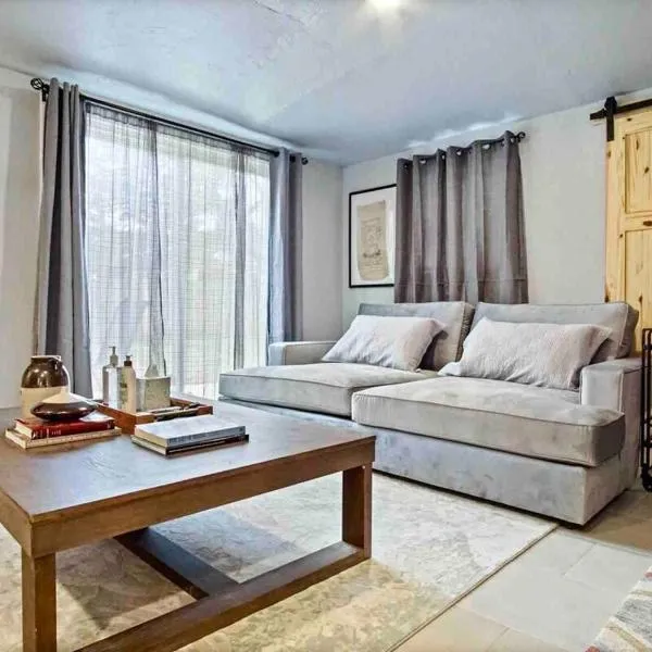 Studio 8mins to Integris Monthly 15 Off #04, Hotel in Oklahoma City
