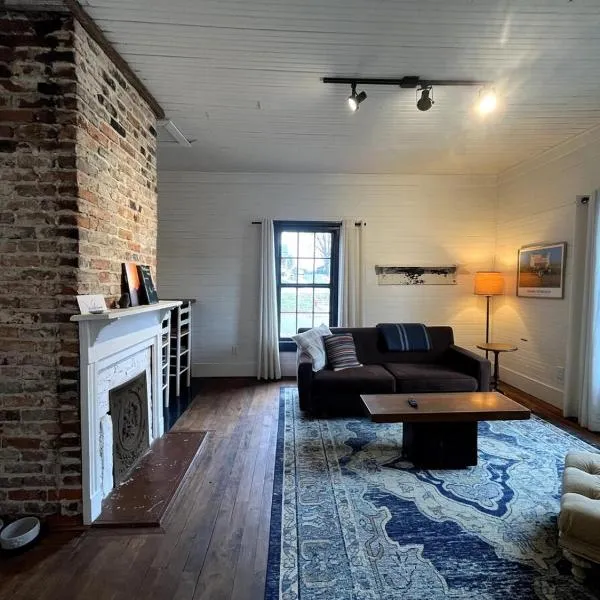 Historic Durham Mill House Cozy 2BR Retreat, hotell Durhamis