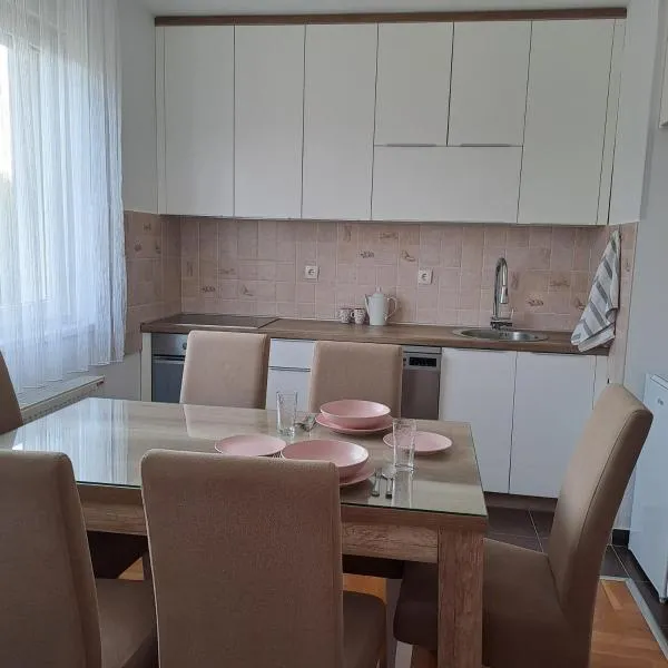 Apartman Burinović, hotel v destinaci Temerin
