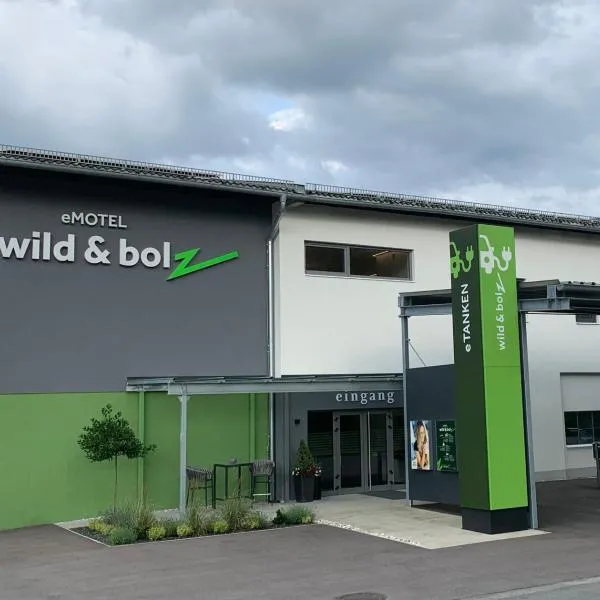 wild & bolz eMotel, hotel v destinácii Trieben