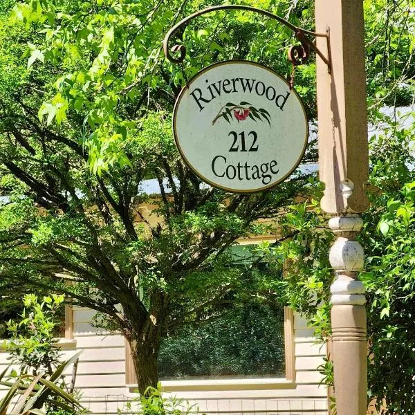 Riverwood Cottage, accessible accommodation, hotel Warburtonban