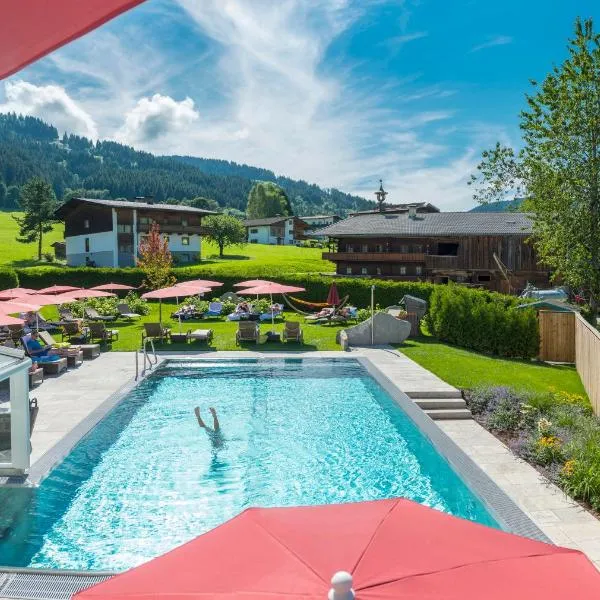 Hotel Der Wastlhof - Pools, Spa & eigene Reitschule, hotel v destinaci Niederau